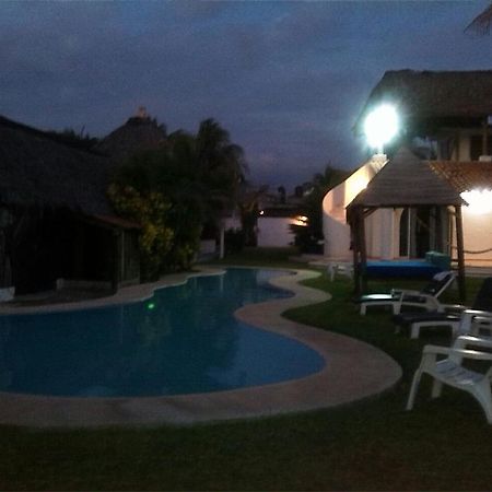 Cabanas Pie De La Cuesta Hotel Coyuca Exterior photo